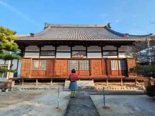 洞興寺の本殿・本堂