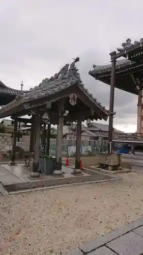 青宮寺の手水舎