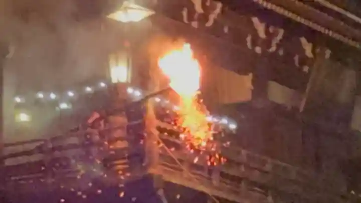 東大寺 二月堂のお祭り