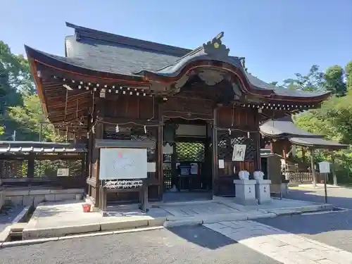 三尾神社の本殿