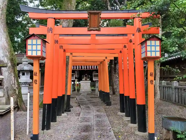 小汐井神社の末社・摂社