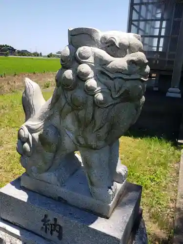 家栄神社の狛犬