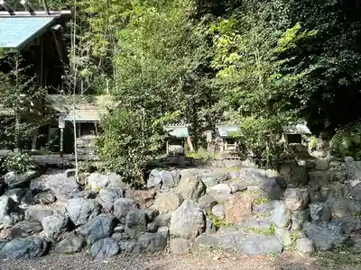 額田神社の末社・摂社