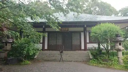 妙泉寺の本殿