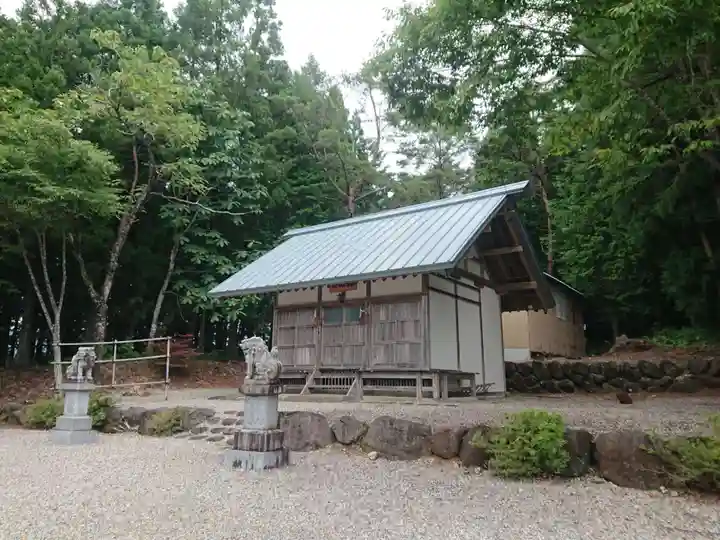 白山神社の本殿・本堂