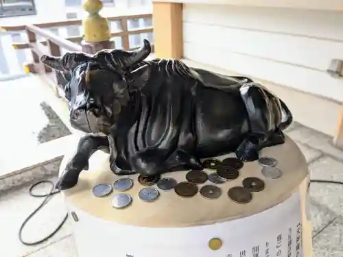 彌彦神社　(伊夜日子神社)の像