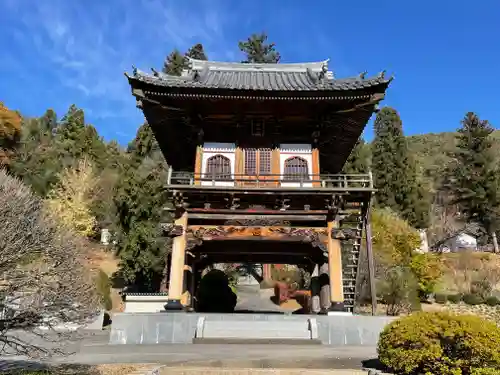 信綱寺の山門・神門