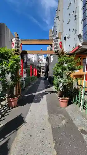 烏森神社の鳥居
