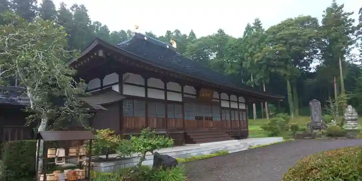 曻覺院の本殿・本堂