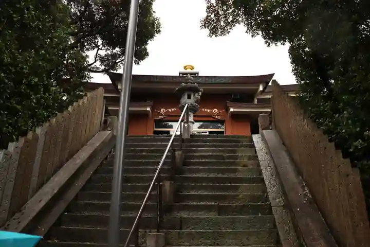 津照寺の本殿・本堂