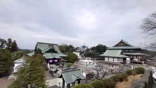 成田山新勝寺の{uncategorized: "未分類", other: "その他", undefined: "問題あり", building: "その他建物", grave: "お墓", sacred_gate: "鳥居", guardian: "狛犬", statue: "像", buddha: "仏像", history: "歴史", nature: "自然", garden: "庭園", animal: "動物", pagoda: "塔", temizu: "手水舎", mountain_gate: "山門・神門", sanctuary: "本殿・本堂", subordinate: "末社・摂社", art: "芸術", scenery: "景色", jizo: "地蔵", ema: "絵馬", goshuin: "御朱印", omikuji: "おみくじ", items: "授与品その他", amulet: "お守り", goshuincho: "御朱印帳", eats: "食事", festival: "お祭り", votive_dance: "神楽", shichigosan: "七五三参", wedding: "結婚式", experience: "体験その他", initially: "初詣", around: "周辺", anti_infection: "感染症対策"}