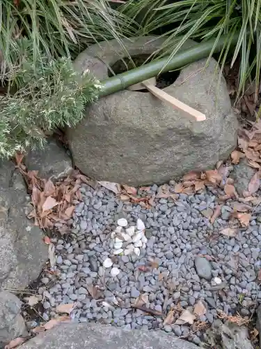 湯倉神社の{uncategorized: "未分類", other: "その他", undefined: "問題あり", building: "その他建物", grave: "お墓", sacred_gate: "鳥居", guardian: "狛犬", statue: "像", buddha: "仏像", history: "歴史", nature: "自然", garden: "庭園", animal: "動物", pagoda: "塔", temizu: "手水舎", mountain_gate: "山門・神門", sanctuary: "本殿・本堂", subordinate: "末社・摂社", art: "芸術", scenery: "景色", jizo: "地蔵", ema: "絵馬", goshuin: "御朱印", omikuji: "おみくじ", items: "授与品その他", amulet: "お守り", goshuincho: "御朱印帳", eats: "食事", festival: "お祭り", votive_dance: "神楽", shichigosan: "七五三参", wedding: "結婚式", experience: "体験その他", initially: "初詣", around: "周辺", anti_infection: "感染症対策"}
