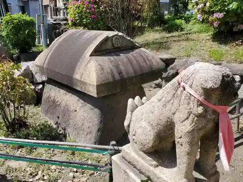 富島神社の狛犬