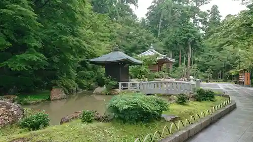 尊永寺の庭園