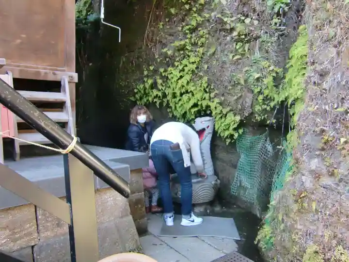 銭洗弁財天宇賀福神社のその他建物