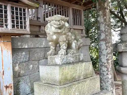 小日吉神社の狛犬