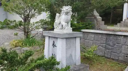 霧多布神社の狛犬