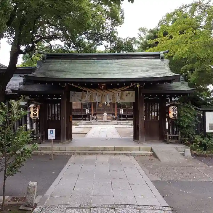 葛飾八幡宮の山門・神門