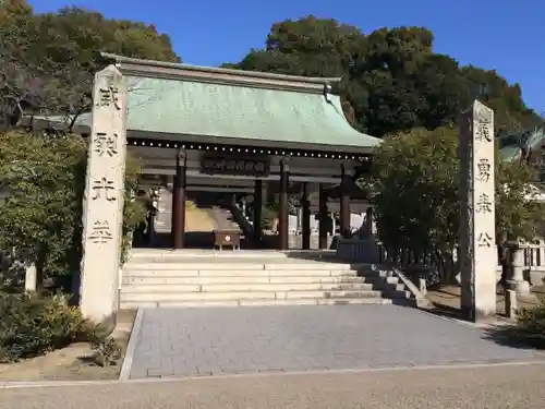 備後護國神社の山門・神門