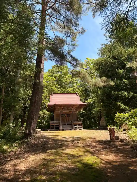 塩湯彦鶴ヶ池神社(秋田県)