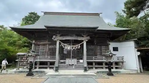 鳥屋神社の本殿