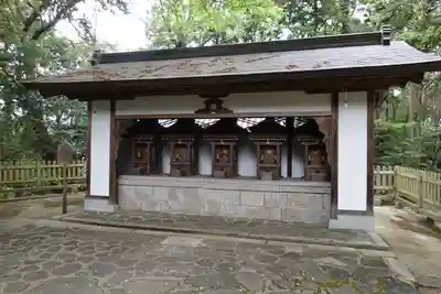 往馬坐伊古麻都比古神社の末社・摂社