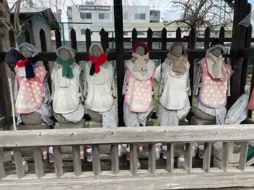 沼影観音堂（廣田寺）の{uncategorized: "未分類", other: "その他", undefined: "問題あり", building: "その他建物", grave: "お墓", sacred_gate: "鳥居", guardian: "狛犬", statue: "像", buddha: "仏像", history: "歴史", nature: "自然", garden: "庭園", animal: "動物", pagoda: "塔", temizu: "手水舎", mountain_gate: "山門・神門", sanctuary: "本殿・本堂", subordinate: "末社・摂社", art: "芸術", scenery: "景色", jizo: "地蔵", ema: "絵馬", goshuin: "御朱印", omikuji: "おみくじ", items: "授与品その他", amulet: "お守り", goshuincho: "御朱印帳", eats: "食事", festival: "お祭り", votive_dance: "神楽", shichigosan: "七五三参", wedding: "結婚式", experience: "体験その他", initially: "初詣", around: "周辺", anti_infection: "感染症対策"}