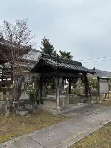 恩徳寺の手水舎