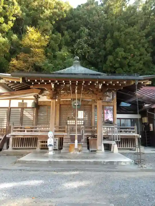 【公式】龍門院常楽寺(秩父札所十一番)の本殿・本堂