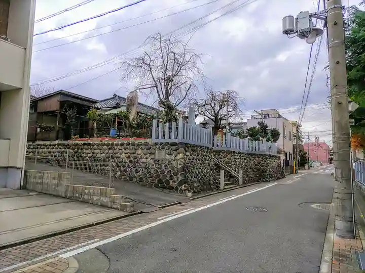 直来神社の周辺