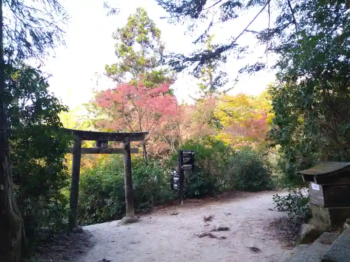 四宮神社の鳥居