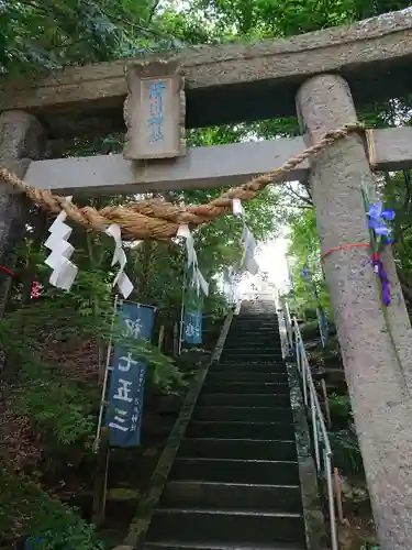 滑川神社 - 仕事と子どもの守り神の鳥居