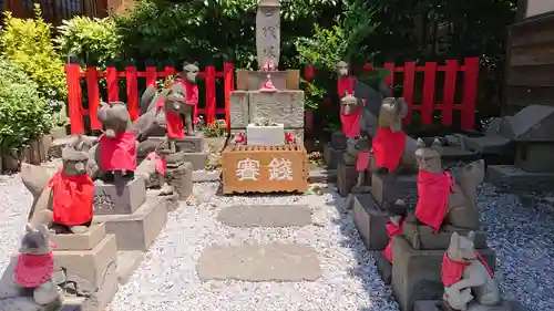 於菊稲荷神社の末社・摂社