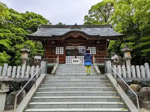 白山神社（市場）の本殿・本堂
