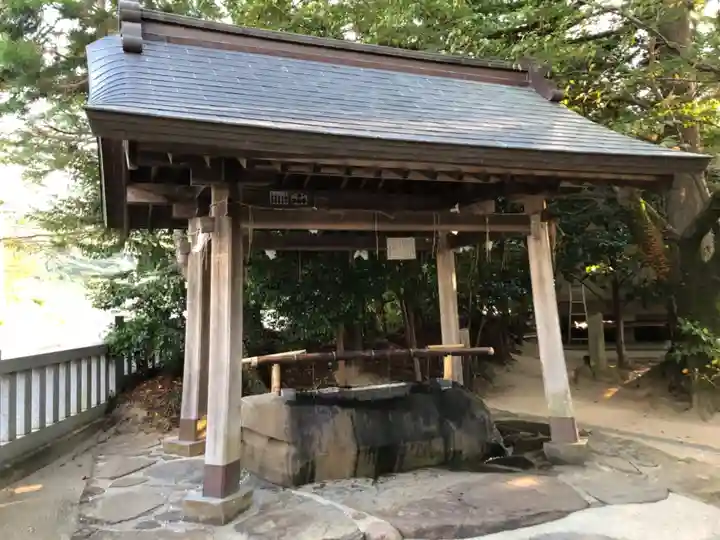 八重垣神社の手水舎