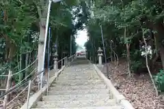 多聞六神社の建物その他