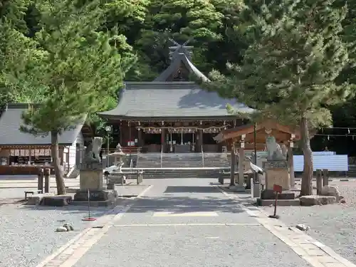 石見国一宮　物部神社の本殿