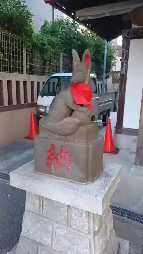 稲荷神社の狛犬