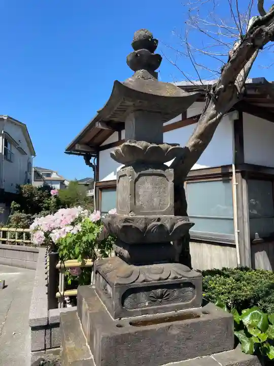 禅定院の{uncategorized: "未分類", other: "その他", undefined: "問題あり", building: "その他建物", grave: "お墓", sacred_gate: "鳥居", guardian: "狛犬", statue: "像", buddha: "仏像", history: "歴史", nature: "自然", garden: "庭園", animal: "動物", pagoda: "塔", temizu: "手水舎", mountain_gate: "山門・神門", sanctuary: "本殿・本堂", subordinate: "末社・摂社", art: "芸術", scenery: "景色", jizo: "地蔵", ema: "絵馬", goshuin: "御朱印", omikuji: "おみくじ", items: "授与品その他", amulet: "お守り", goshuincho: "御朱印帳", eats: "食事", festival: "お祭り", votive_dance: "神楽", shichigosan: "七五三参", wedding: "結婚式", experience: "体験その他", initially: "初詣", around: "周辺", anti_infection: "感染症対策"}