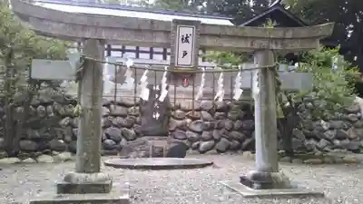 鳴雷神社の末社・摂社