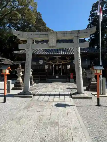 金富神社の{uncategorized: "未分類", other: "その他", undefined: "問題あり", building: "その他建物", grave: "お墓", sacred_gate: "鳥居", guardian: "狛犬", statue: "像", buddha: "仏像", history: "歴史", nature: "自然", garden: "庭園", animal: "動物", pagoda: "塔", temizu: "手水舎", mountain_gate: "山門・神門", sanctuary: "本殿・本堂", subordinate: "末社・摂社", art: "芸術", scenery: "景色", jizo: "地蔵", ema: "絵馬", goshuin: "御朱印", omikuji: "おみくじ", items: "授与品その他", amulet: "お守り", goshuincho: "御朱印帳", eats: "食事", festival: "お祭り", votive_dance: "神楽", shichigosan: "七五三参", wedding: "結婚式", experience: "体験その他", initially: "初詣", around: "周辺", anti_infection: "感染症対策"}