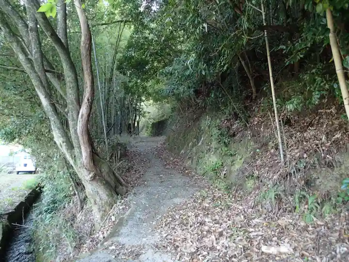 立岩神社(山方比古神社境内社)の周辺