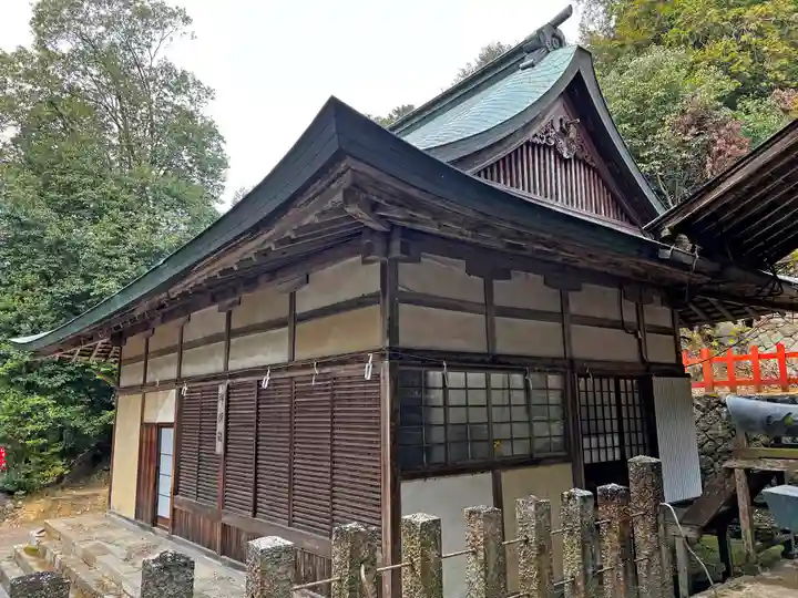 敢國神社のその他建物