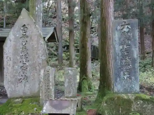 甲斐駒ヶ岳神社の建物その他