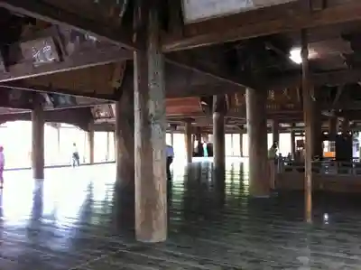 厳島神社の本殿・本堂