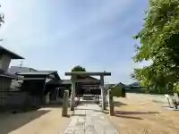出雲大社大阪分祠 御旅所 (元宮)の{uncategorized: "未分類", other: "その他", undefined: "問題あり", building: "その他建物", grave: "お墓", sacred_gate: "鳥居", guardian: "狛犬", statue: "像", buddha: "仏像", history: "歴史", nature: "自然", garden: "庭園", animal: "動物", pagoda: "塔", temizu: "手水舎", mountain_gate: "山門・神門", sanctuary: "本殿・本堂", subordinate: "末社・摂社", art: "芸術", scenery: "景色", jizo: "地蔵", ema: "絵馬", goshuin: "御朱印", omikuji: "おみくじ", items: "授与品その他", amulet: "お守り", goshuincho: "御朱印帳", eats: "食事", festival: "お祭り", votive_dance: "神楽", shichigosan: "七五三参", wedding: "結婚式", experience: "体験その他", initially: "初詣", around: "周辺", anti_infection: "感染症対策"}