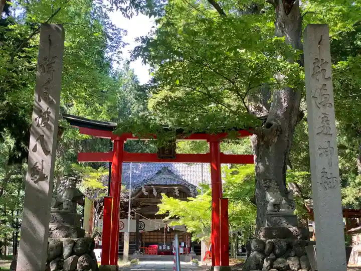 大星神社の{uncategorized: "未分類", other: "その他", undefined: "問題あり", building: "その他建物", grave: "お墓", sacred_gate: "鳥居", guardian: "狛犬", statue: "像", buddha: "仏像", history: "歴史", nature: "自然", garden: "庭園", animal: "動物", pagoda: "塔", temizu: "手水舎", mountain_gate: "山門・神門", sanctuary: "本殿・本堂", subordinate: "末社・摂社", art: "芸術", scenery: "景色", jizo: "地蔵", ema: "絵馬", goshuin: "御朱印", omikuji: "おみくじ", items: "授与品その他", amulet: "お守り", goshuincho: "御朱印帳", eats: "食事", festival: "お祭り", votive_dance: "神楽", shichigosan: "七五三参", wedding: "結婚式", experience: "体験その他", initially: "初詣", around: "周辺", anti_infection: "感染症対策"}