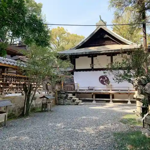 闘鶏神社の{uncategorized: "未分類", other: "その他", undefined: "問題あり", building: "その他建物", grave: "お墓", sacred_gate: "鳥居", guardian: "狛犬", statue: "像", buddha: "仏像", history: "歴史", nature: "自然", garden: "庭園", animal: "動物", pagoda: "塔", temizu: "手水舎", mountain_gate: "山門・神門", sanctuary: "本殿・本堂", subordinate: "末社・摂社", art: "芸術", scenery: "景色", jizo: "地蔵", ema: "絵馬", goshuin: "御朱印", omikuji: "おみくじ", items: "授与品その他", amulet: "お守り", goshuincho: "御朱印帳", eats: "食事", festival: "お祭り", votive_dance: "神楽", shichigosan: "七五三参", wedding: "結婚式", experience: "体験その他", initially: "初詣", around: "周辺", anti_infection: "感染症対策"}