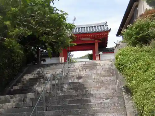 太山寺の山門