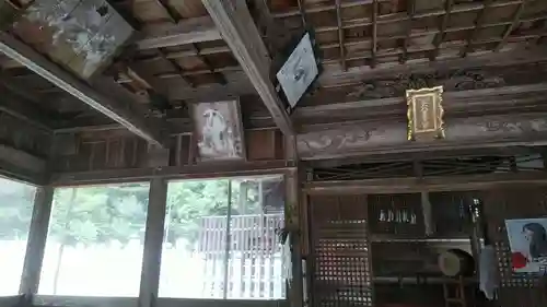 八王子神社の本殿・本堂